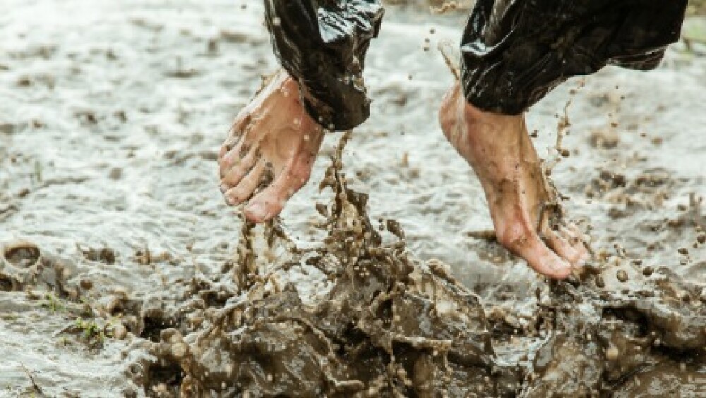 2016-05-gmtl-jpm-muddy-feet-emerging-markets-debt-large.jpg