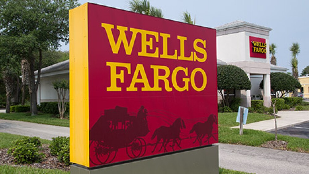 JACKSONVILLE, FL-APR 8: A Wells Fargo Bank Branch in Jacksonvill