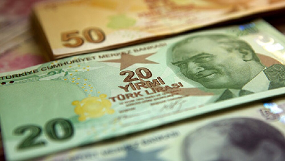 General Economy As Turkish Lira Weakens 5th Day Against Dollar