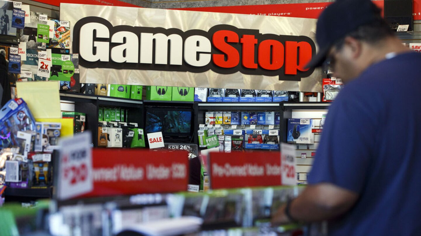 Trading websites block Gamestop deals as campaign against short-sellers rages