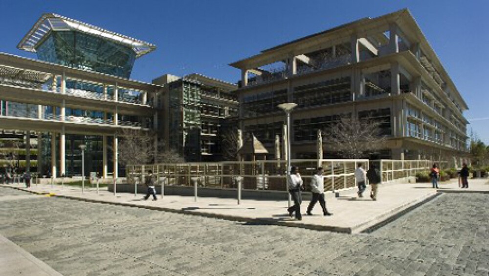 calpers-bld-large.jpg